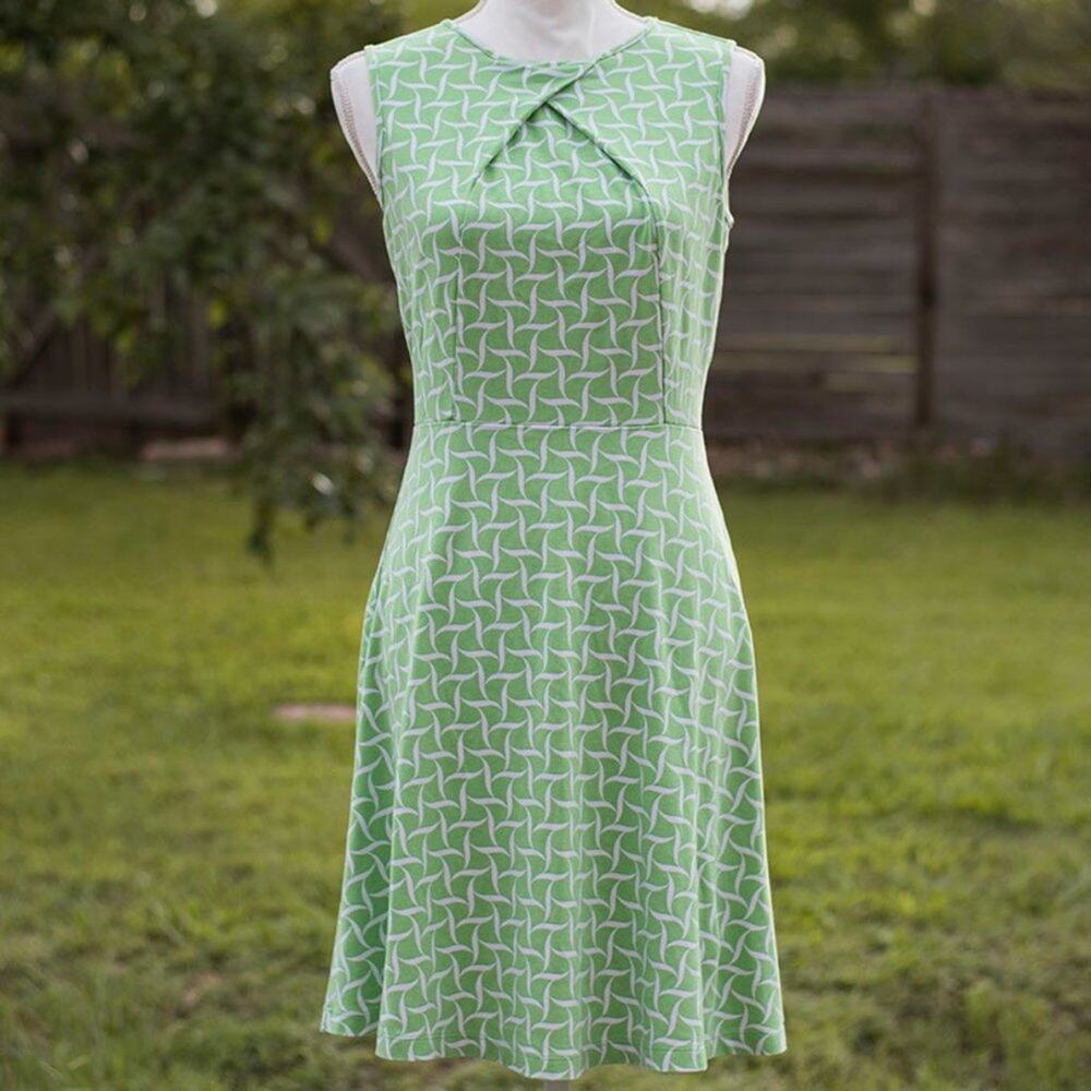 New York & Company Sleeveless Green and White Cotton Dress Size Medium